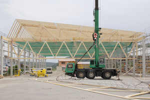  Die Meilinger Holzbau GmbH will weitgehend auf eine Druckimprägnierung verzichten und überdacht dazu einen großen Bereich Ihres Bauhofes, so dass auch großformatige Binder zwischengelagert werden können 