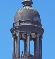  Der Hamburger Michel gehört zu den bekanntesten Wahrzeichen der Hansestadt 