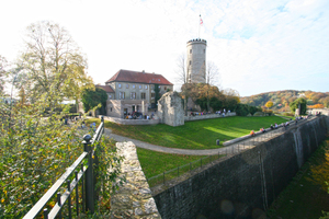  Die Sparrenburg ist das Wahrzeichen von Bielefeld. Sie wurde jüngst aufwendig saniert  Foto: Thomas Wieckhorst 