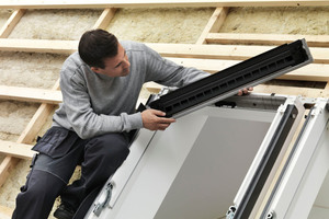  Montage eines Dachfensters mit dem "Balanced Ventilation"-System Foto: Velux 